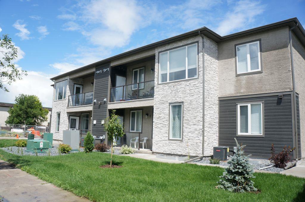 645 Kingsbury Avenue - 2