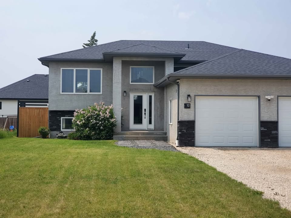 12 Arthur Fiola Place