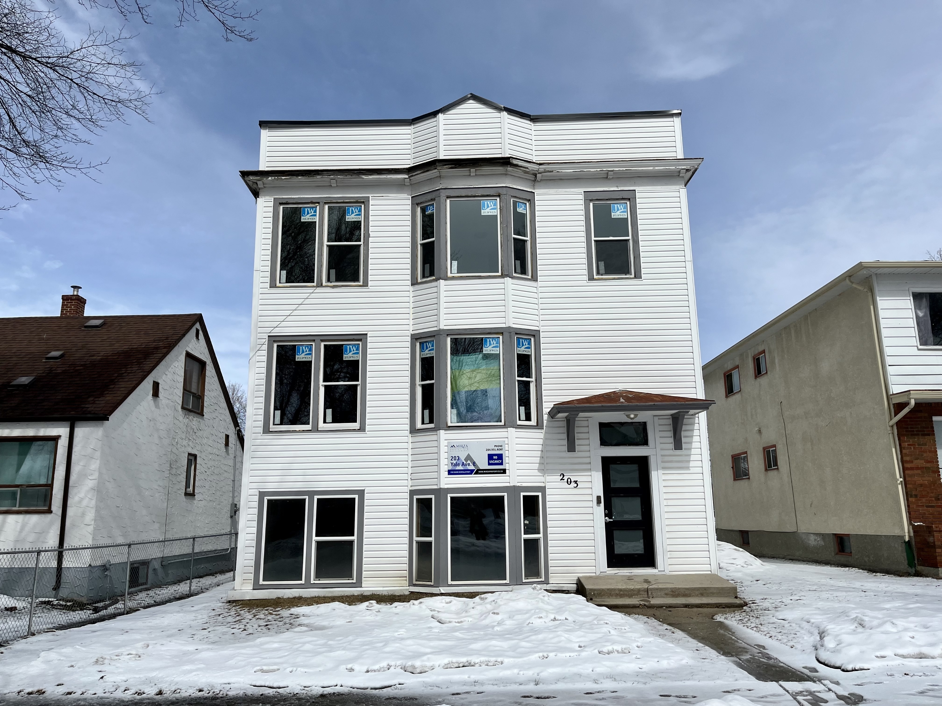 203 Yale Avenue East - 2